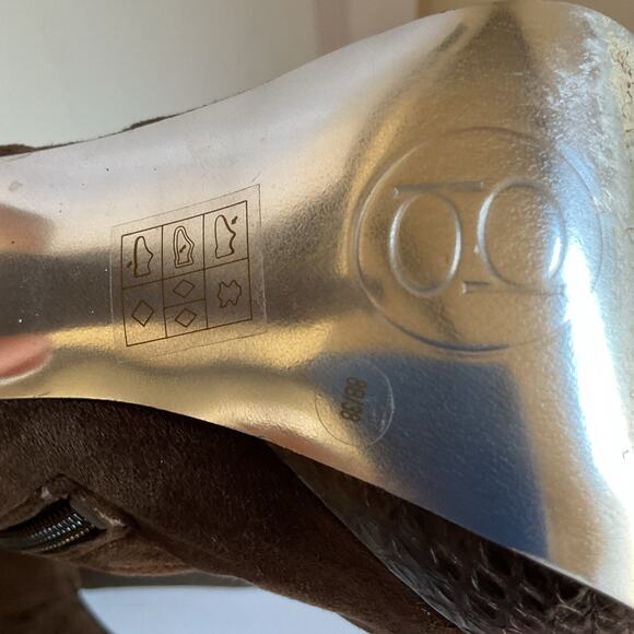 Bebe Brown Suede Over the Knee High Heel Boot with Back Lace-Up Festival Boho 8B - Picture 8 of 10